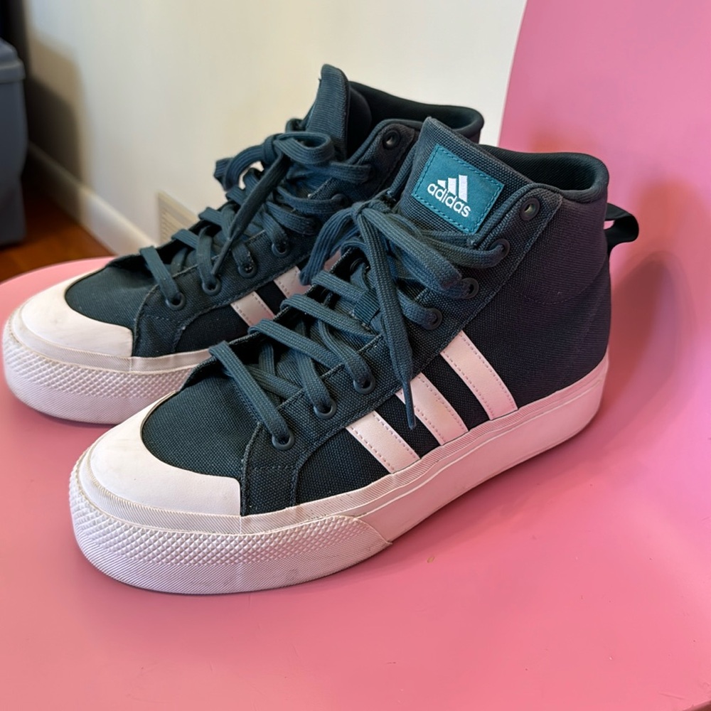 Adidas Bravado 2.0 Platform Mid Skate Sneaker
